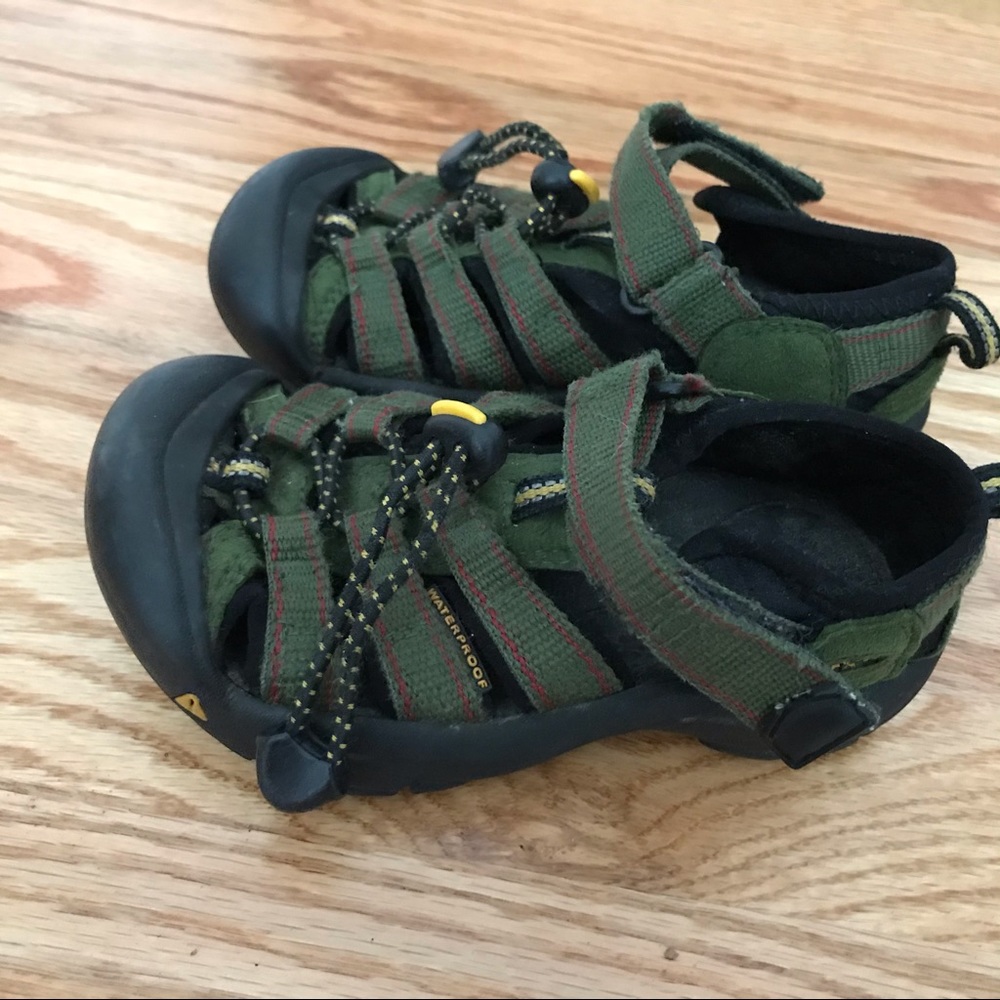 Size 10 Toddler Keens